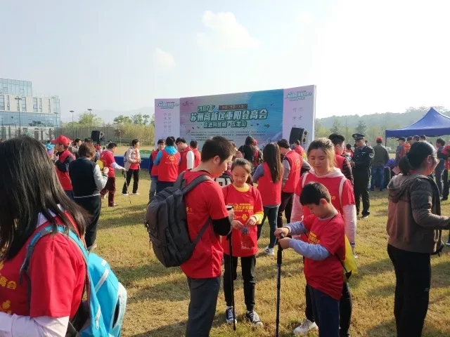 重陽(yáng)節(jié)李良濟(jì)健康行|不要讓“孝”停留在朋友圈(圖5) 重陽(yáng)節(jié)李良濟(jì)健康行|不要讓“孝”停留在朋友圈(圖5)