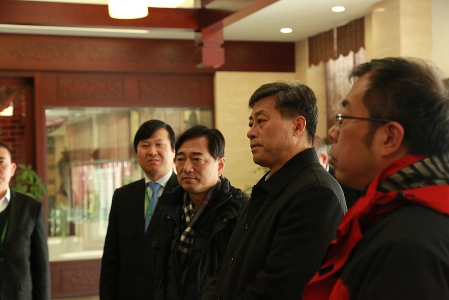江蘇省旅游局秦景安局長一行來我司參觀考察(圖2) 江蘇省旅游局秦景安局長一行來我司參觀考察(圖2)