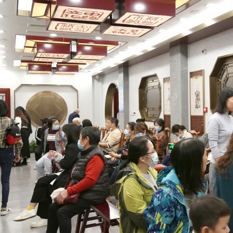 快快預約!中醫專家李蘇、袁東、陳華將在國醫館何山店坐診!(圖6) 快快預約!中醫專家李蘇、袁東、陳華將在國醫館何山店坐診!(圖6)